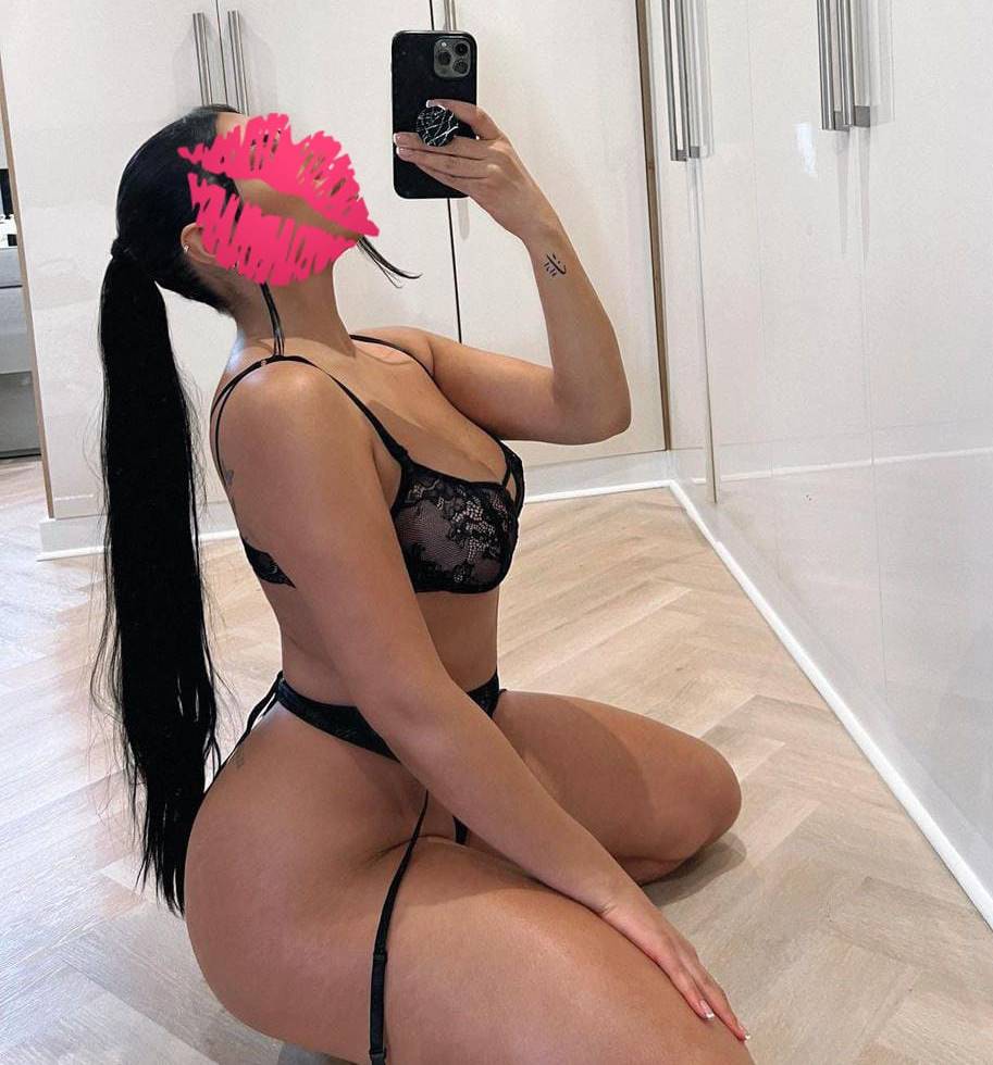 Türbanlı Escort Bayan Handanla Heyecan Dolu Bir Gece
